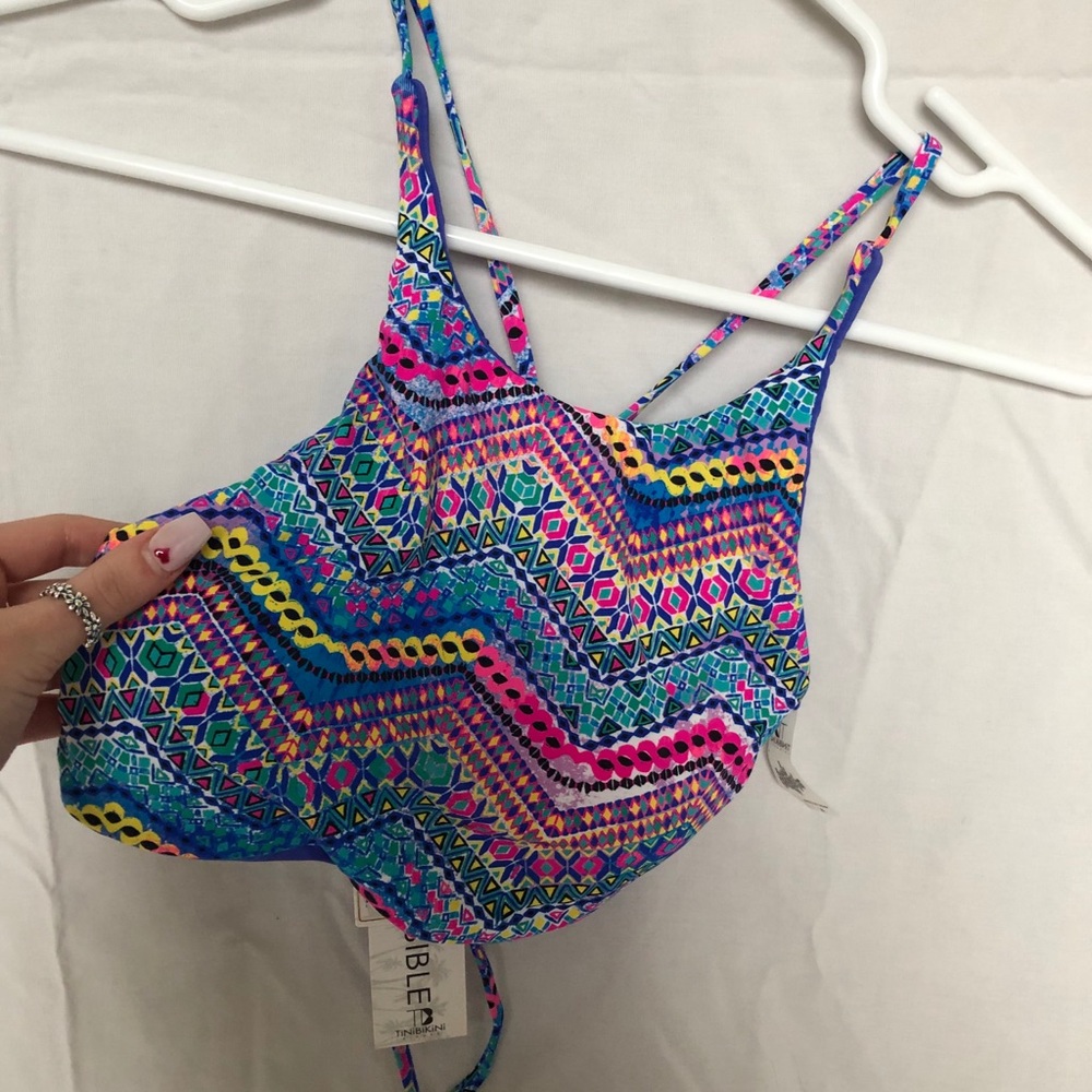 Reversible halter top